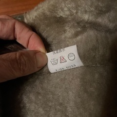 ボア フェイクファー ベスト シルバー 着丈80cm Lの画像