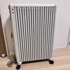 受け渡し終了 デロンギ　イタリア製　オイルヒーター　の画像