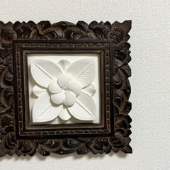 バリ雑貨　石のレリーフ（木彫りフレーム）3個セットの画像