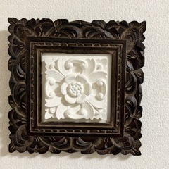バリ雑貨　石のレリーフ（木彫りフレーム）3個セットの画像