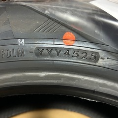 スノータイヤ新品の画像