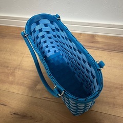 ハンドメイド　カゴ(水色)の画像