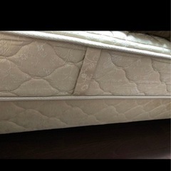 シモンズ　決まりましたベッド　クイーン　ダブルクッションの画像