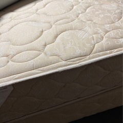 シモンズ　決まりましたベッド　クイーン　ダブルクッションの画像