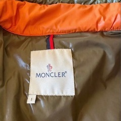 モンクレールダウンジャケットカメルーンの画像