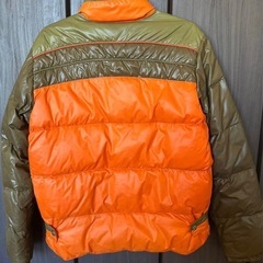 モンクレールダウンジャケットカメルーンの画像
