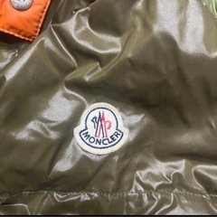 モンクレールダウンジャケットカメルーンの画像