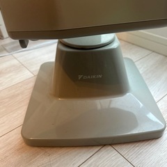 ダイキン遠赤外線暖房機の画像