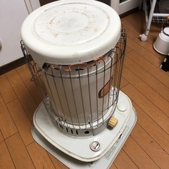 早いもの勝ちとにかく暖かい　コロナ石油ストーブの画像