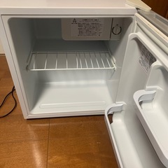 ミニ冷蔵庫の画像