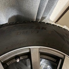 【美品】17インチスタッドレスタイヤの画像