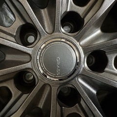 【美品】17インチスタッドレスタイヤの画像