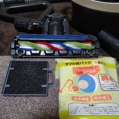 TOSHIBA掃除機+純正紙パック2枚【受付終了】の画像