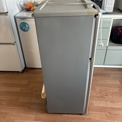 SANYO冷蔵庫 の画像