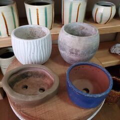 植木鉢。４つセット。中古です。の画像