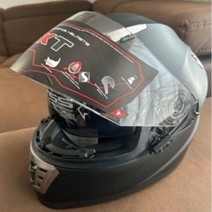 ヘルメットの画像