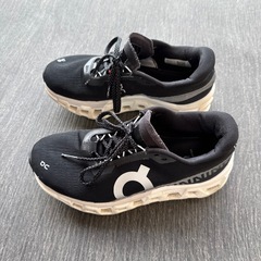 on オン  クラウドモンスター2 23cmの画像