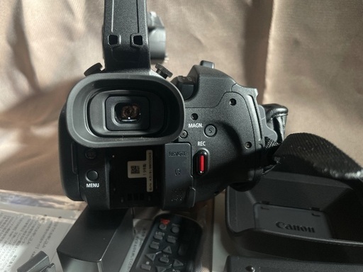 ほぼ新品 CANON XF400 4K ビデオカメラ 付属品完備 (長崎太郎) 都城の