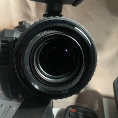 ほぼ新品 CANON XF400 4K ビデオカメラ 付属品完備の画像
