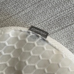 エスメラルダ ドーナツ枕の画像