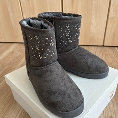 スパンコール付きムートン グレーSの画像