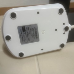 アイリスオーヤマ LEDデスクライト三段階調光（LDL-301-W）の画像