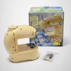 かわいいミシン　フットペダル付きの画像