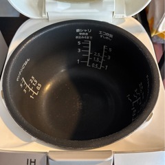 Panasonic 炊飯器 SR-HD102 2013年製の画像
