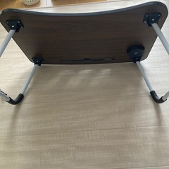 取引中 折りたたみ 小さなテーブル の画像