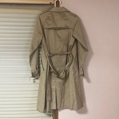 ローリーズファームのおしゃれなトレンチコートの画像