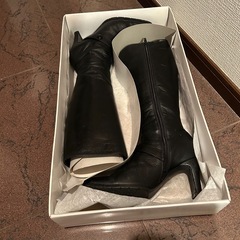 Scull Donna MILANO レザー ロングブーツの画像