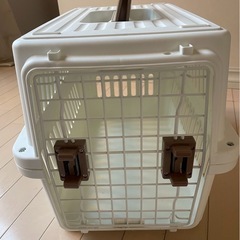 犬用ケージの画像