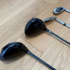 ゴルフクラブ4本の画像