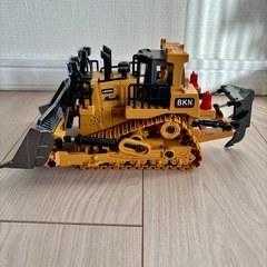 【迫力満点】本格的ブルドーザーラジコン🚜の画像