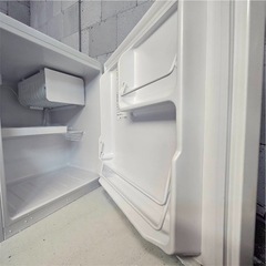 【極美品！！】MAXZEN 冷蔵庫46L  sh03の画像