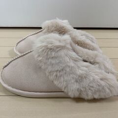 【新品】ルームシューズ もこもこ スリッパ レディース 暖かい ムートン 風 ムートンスリッパ ファー あったか メンズ 冬 用 男女兼用 北欧 来客用 かわいい おしゃれ プレゼント 庭 トイレの画像