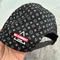 NO COMMENT PARIS CAPの画像