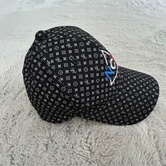 NO COMMENT PARIS CAPの画像