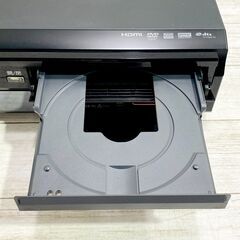 【動作品】パナソニック Panasonic VHS/DVDレコーダー DMR-XW41V VHS⇔DVD⇔HDD ダビングOK 地デジW リモコン付き★2番組同録★ E0EZ0114の画像