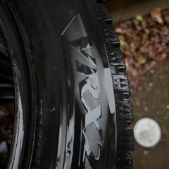 ブリヂストン ブリザックVR2 17/225/55スタッドレスタイヤ 4本セットの画像