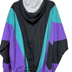 ジップアップパーカーの画像