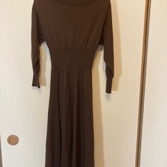 Ｆ R A Y I. D 羊毛ブラウン ニットワンピース ,バックレースアップの画像