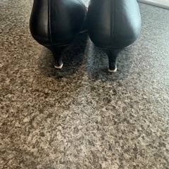 ダイアナ　黒パンプスの画像