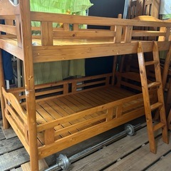 ２段ベットの画像