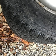 145R126PR LT スタッドレスタイヤ　ホイール付きの画像