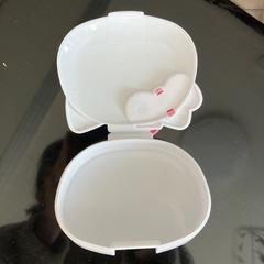 ハローキティちゃん小物入れの画像