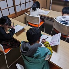 【生駒駅徒歩7分】まなびの森はこにわ　民間学童保育スタッフ募集｜週5送迎可能なメインスタッフ＆スポット勤務のサブスタッフ｜子どもの未来を一緒に育てませんか？の画像
