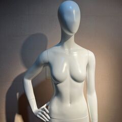 マネキン　店舗使用品　レディース　①の画像