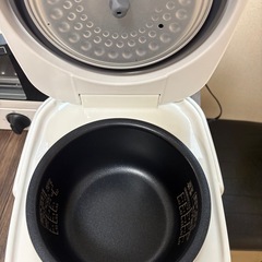 【決まりました】【炊飯器／動作確認済】IRIS OHYAMA 炊飯器 一人暮らし向けの画像