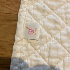 値下げしました！赤ちゃんの城　ベビー布団と敷きパットの画像